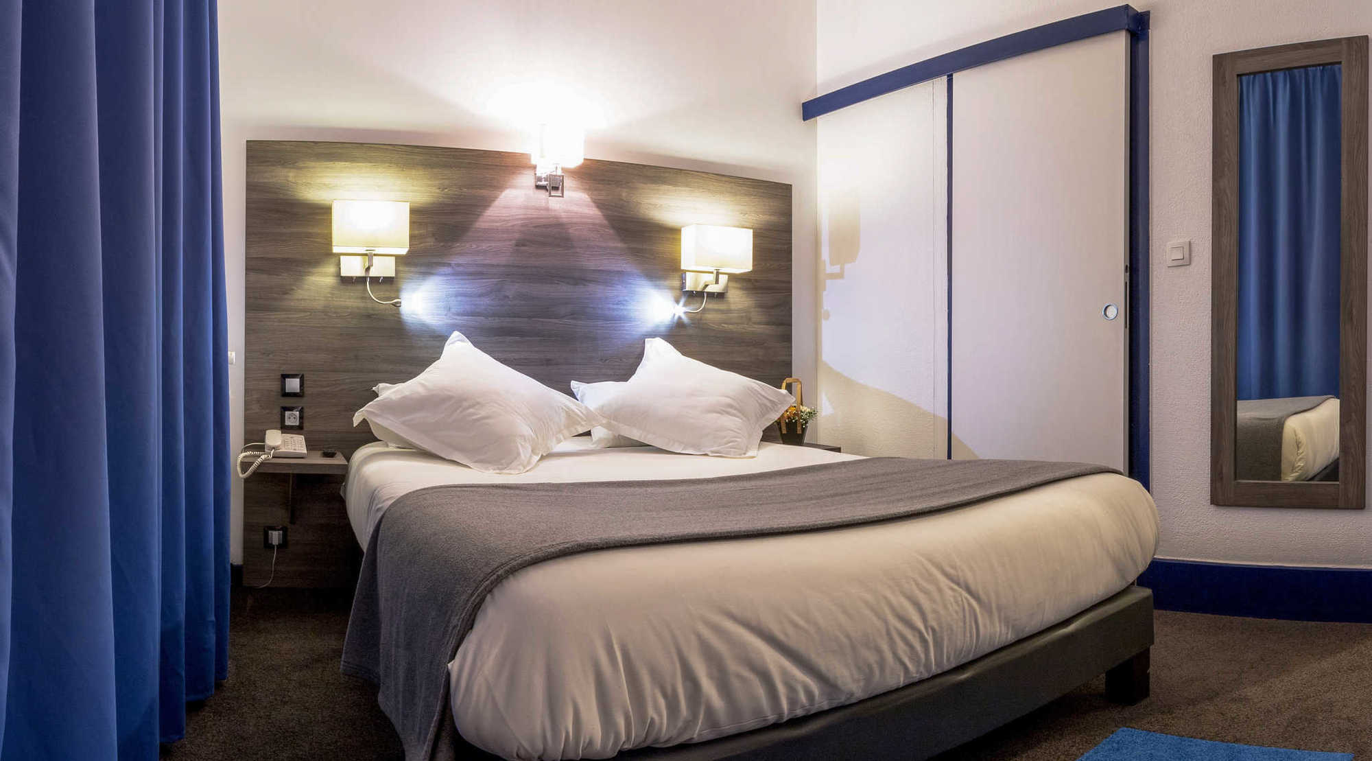 Hotel Actuel Chambery Centre Gare Chambéry Quarto foto